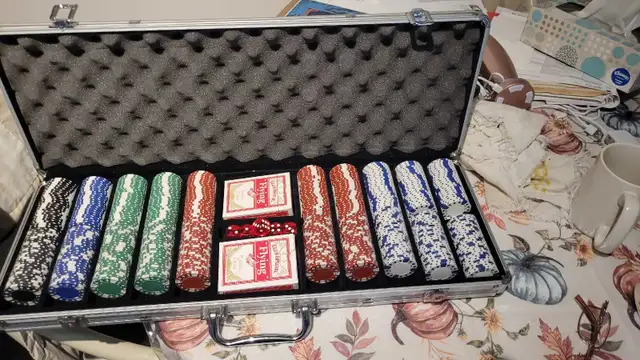 Poker Playing Set