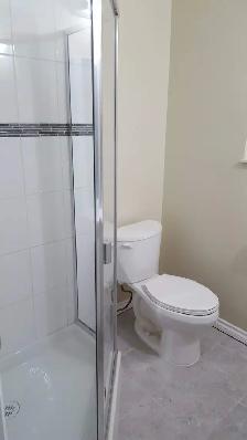 Furnished Room with private bathroom available - Photo 5