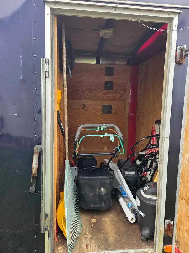 enclosed trailer