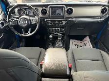 2021 Jeep Gladiator Sport, 4x4, Camera, CarPlay, Removable Top, - Photo 10