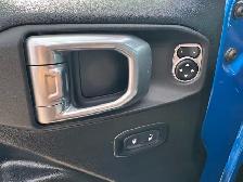 2021 Jeep Gladiator Sport, 4x4, Camera, CarPlay, Removable Top, - Photo 13