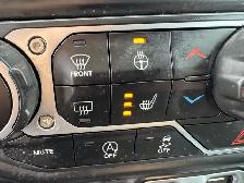 2021 Jeep Gladiator Sport, 4x4, Camera, CarPlay, Removable Top, - Photo 21