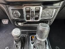 2021 Jeep Gladiator Sport, 4x4, Camera, CarPlay, Removable Top, - Photo 22