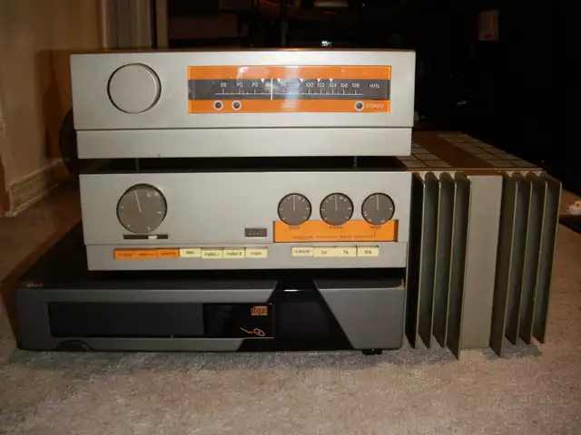 QUAD HIFI IN NEED OF REPAIR, $800.