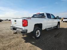 2018 Chevrolet Silverado 2500HD - Photo 4