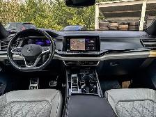 2024 Volkswagen Atlas Cross Sport Execline | VW CERTIFIED - Photo 11