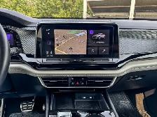 2024 Volkswagen Atlas Cross Sport Execline | VW CERTIFIED - Photo 17