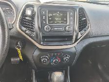 2017 Jeep Cherokee - Photo 20
