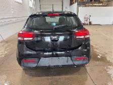 2021 Kia Rio 5-Door - Photo 5