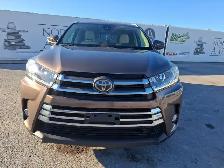 2018 Toyota Highlander - Photo 2