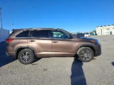 2018 Toyota Highlander - Photo 4