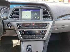 2016 Hyundai SONATA Hybrid - Photo 12