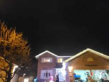 Christmas lights and GUTTER CLEANING Service - Photo 6