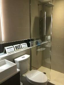 Master Bedroom Ensuite for Rent | Single Occupancy | Downtown To - Photo 8