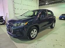 2019 Chevrolet Trax LS - V7168 - None - Photo 4
