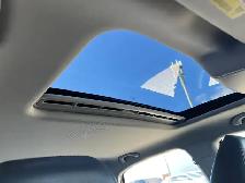 2015 Volkswagen Passat Highline AWD | Command Start | Power Tail - Photo 20