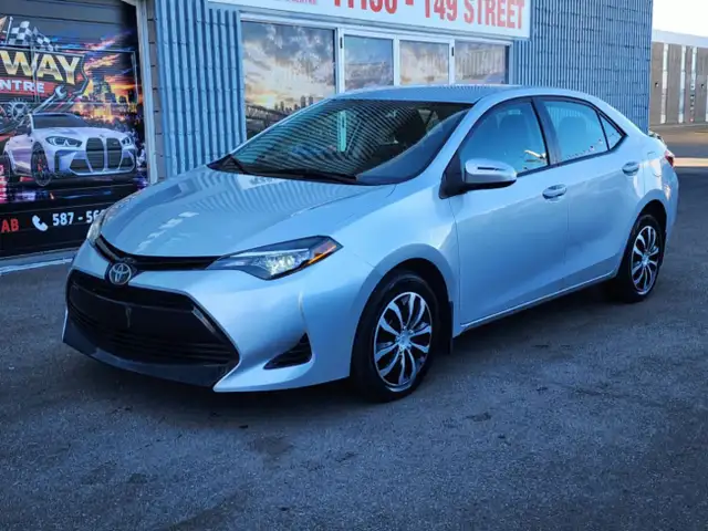 2017 Toyota Corolla LE Sedan