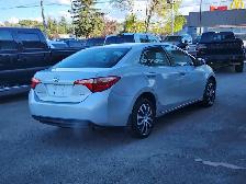 2017 Toyota Corolla LE Sedan - Photo 5