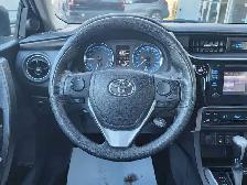 2017 Toyota Corolla LE Sedan - Photo 12