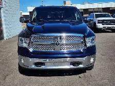 2016 Ram 1500 Laramie Crew Cab 4x4 - Photo 8