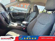 2025 Toyota RAV4 LE - Photo 11