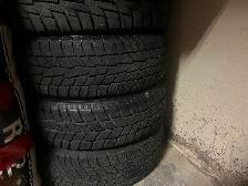 4 pneus homologué hiver 175/65/14 parfait pour Yaris ou eho $100