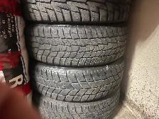 4 pneus homologué hiver 175/65/14 parfait pour Yaris ou eho $100 - Photo 2
