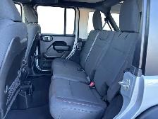 2024 Jeep Wrangler Rubicon - Photo 16