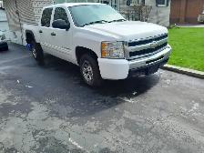 2011 chev full 4door  no body rust - clean worktruck - Photo 4