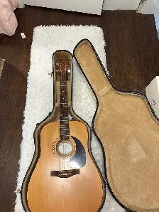 Simon & Patrick  Acoustic Guitar w/ Hard case