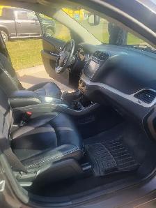 Selling a meticulously maintained, fully loaded 2015 Dodge Journ - Photo 4