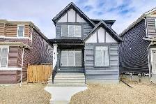 $2,100 |Evanston 3-Bed   Bonus Room |Private Yard |Garage Option