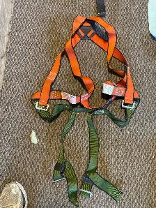 fall arrest equipment - Photo 3
