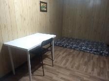 One large room for rent in a basement apartment - Photo 8
