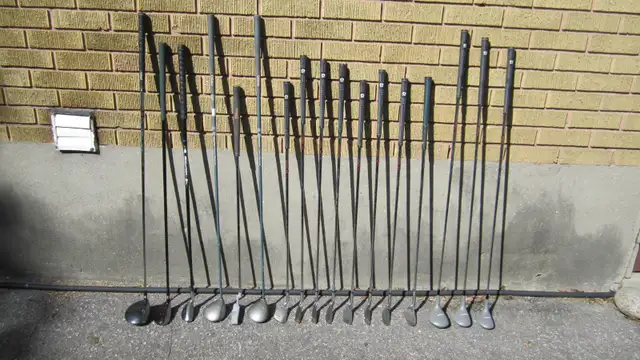 EXCELLENT  SET OF LADY'S TRICUP GOLF CLUBS 17 CLUBS IN ALL