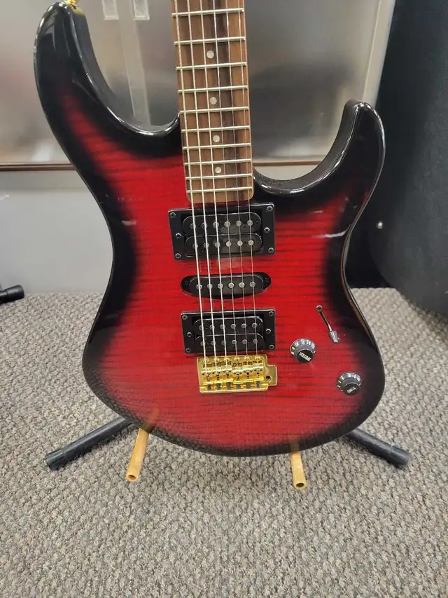 Yamaha ERG121C-PF Electric Guitar