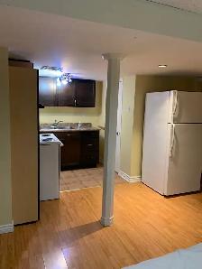 Cozy Semi-Furnished Studio Apartment  — Private Entrance — For - Photo 6