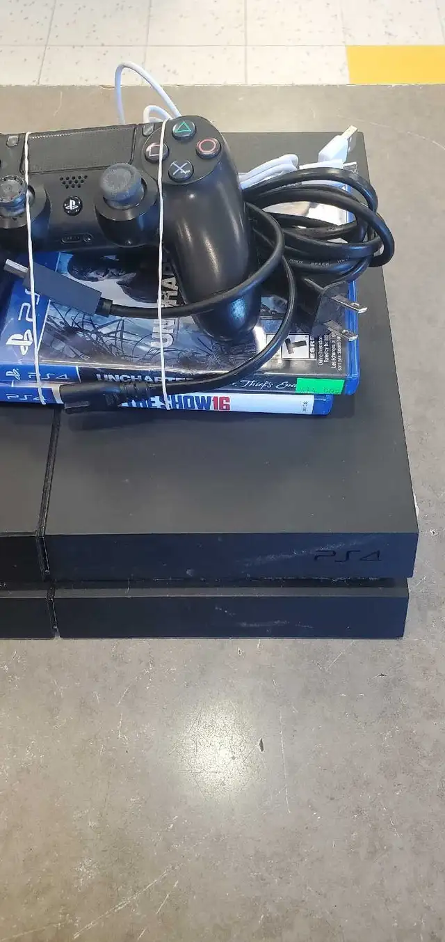 Sony PlayStation 4 Console Bundle