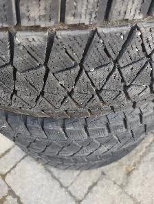 4 pneus hiver Bridgestone Blizzak 245-60R18 excellent état - Photo 3