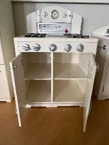 POTTERY BARN Retro White Kids Play Kitchen - Photo 6