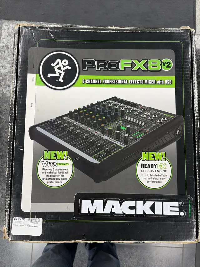 Mackie ProFX8 V2 Mixer