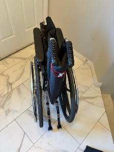 Invacare Manual Wheelchair $300 - Photo 4