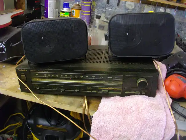 am fm receiver with speakers