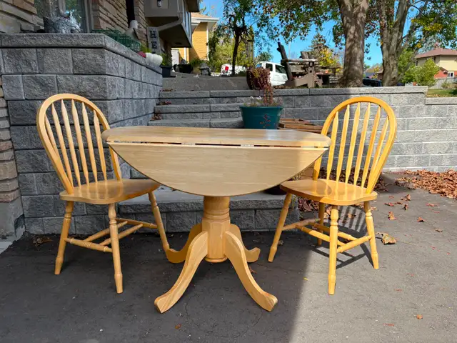 Drop Leaf Table Set