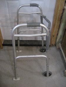 Medline folding adjustable walker - Photo 2