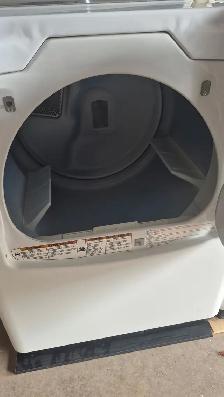 Maytag washer and dryer - Photo 4