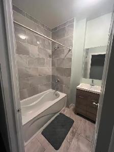 Modern, Spacious 2-Bedroom Apartment King and Richmond - Photo 9