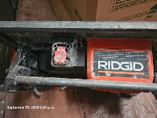 RIDGID 120V 7’’ Tabletop Wet Tile Saw, for $50 - Photo 4
