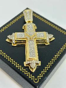 10k Iced-Out Diamond Cross Pendant - Photo 2