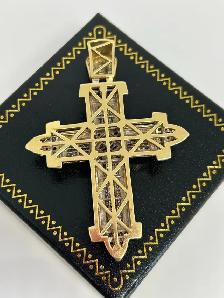 10k Iced-Out Diamond Cross Pendant - Photo 3
